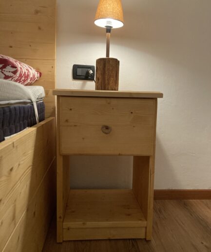 Camera in Abete